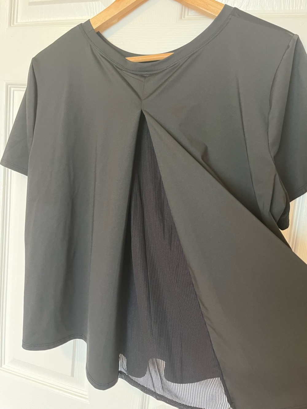 HALARA Black Short Sleeve Pleated Mesh Back Tee - Picture 7 of 15